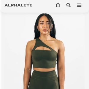 Super comfortable green Alphalete one shoulder sports bra, size medium